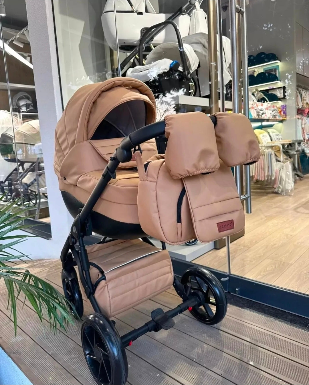 MOMMO AAA Kinderwagen 3 in 1 Öko-Leder – Cosmo I-Size-Sitz