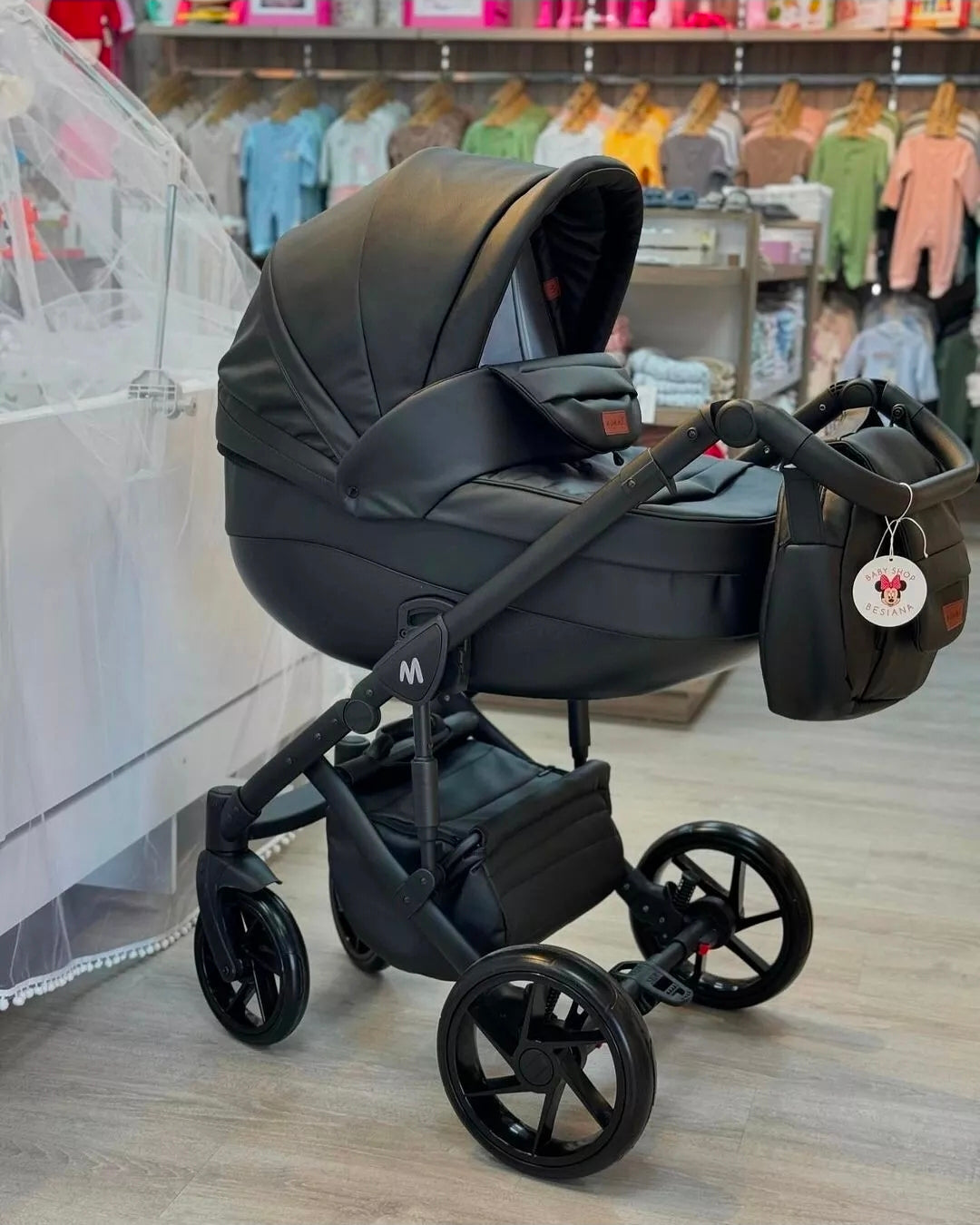 MOMMO AAA Kinderwagen 3 in 1 Öko-Leder – Cosmo I-Size-Sitz