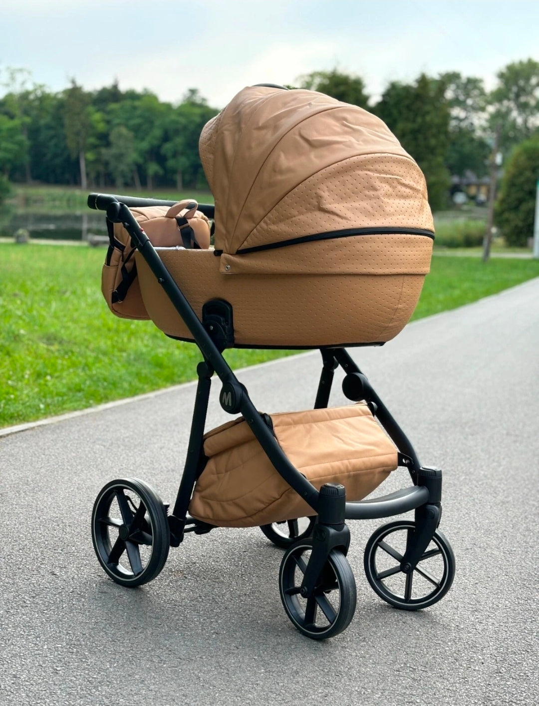 MOMMO FANTASY Kinderwagen 2in1/3in1/4in1 Öko-Leder /Autositz