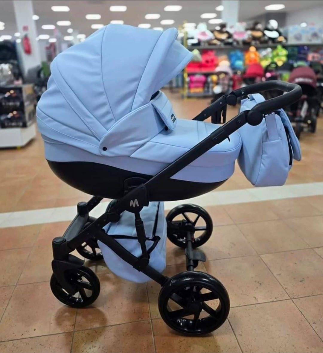 MOMMO AAA Kinderwagen 3 in 1 Öko-Leder – Cosmo I-Size-Sitz
